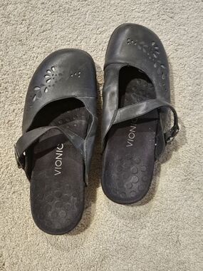 Vionic Black Floral-Cut Mary Jane Clogs
